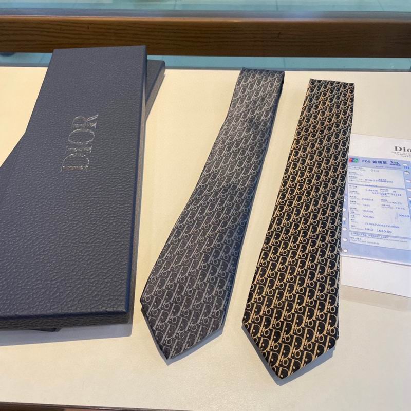 Dior Tie hm09